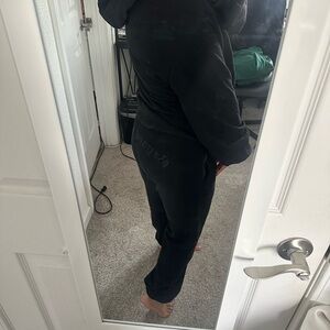 Beyond Lost NYC - Sweat Set